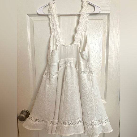 Altar’d State white lace dress | Size Medium - Picture 2 of 2